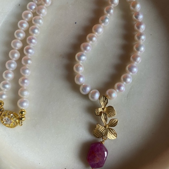 NATURAL African Ruby and Freshwater pearls gold tone necklace - Picture 5 of 5